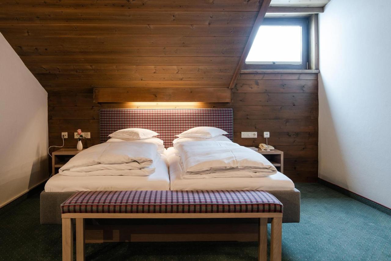 Bed & Breakfast Hotel Guggis Zürs Dış mekan fotoğraf