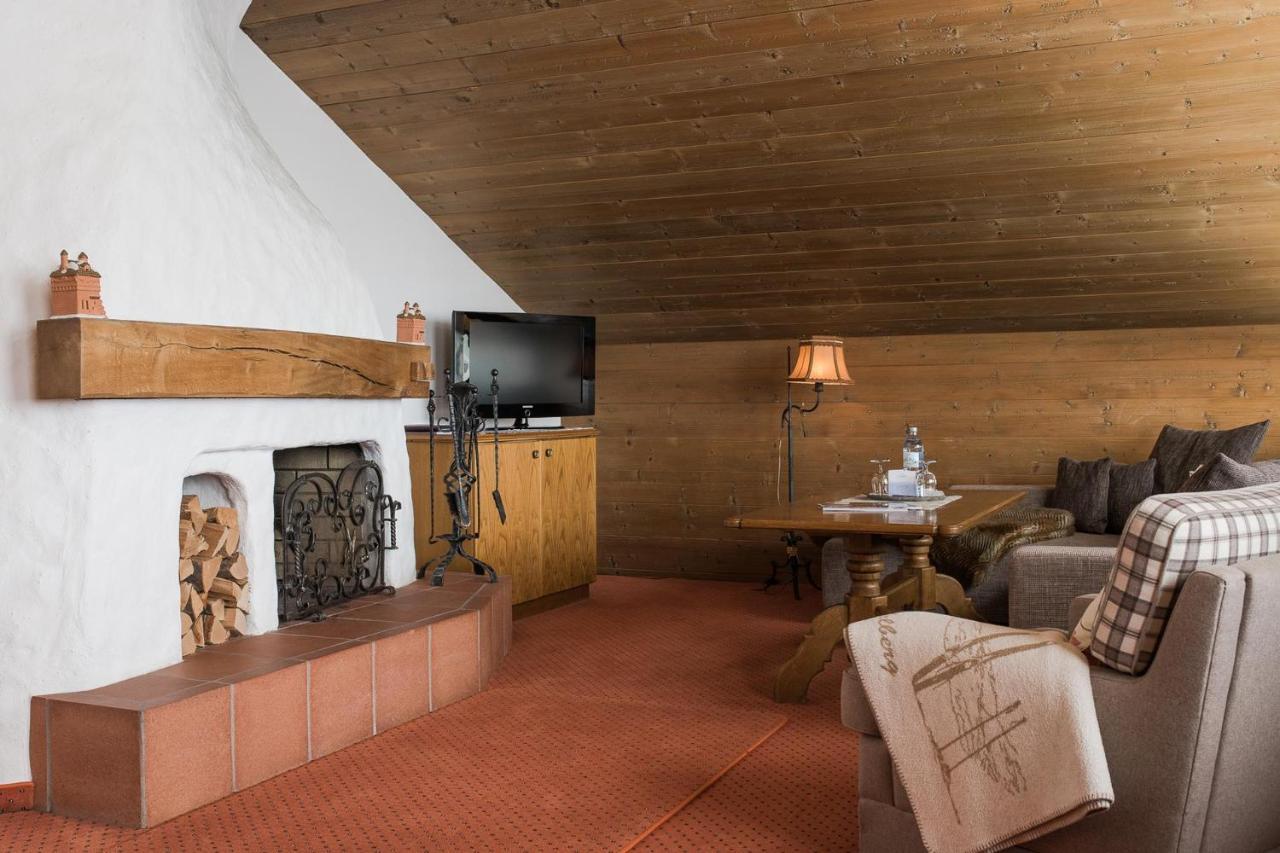 Bed & Breakfast Hotel Guggis Zürs Dış mekan fotoğraf