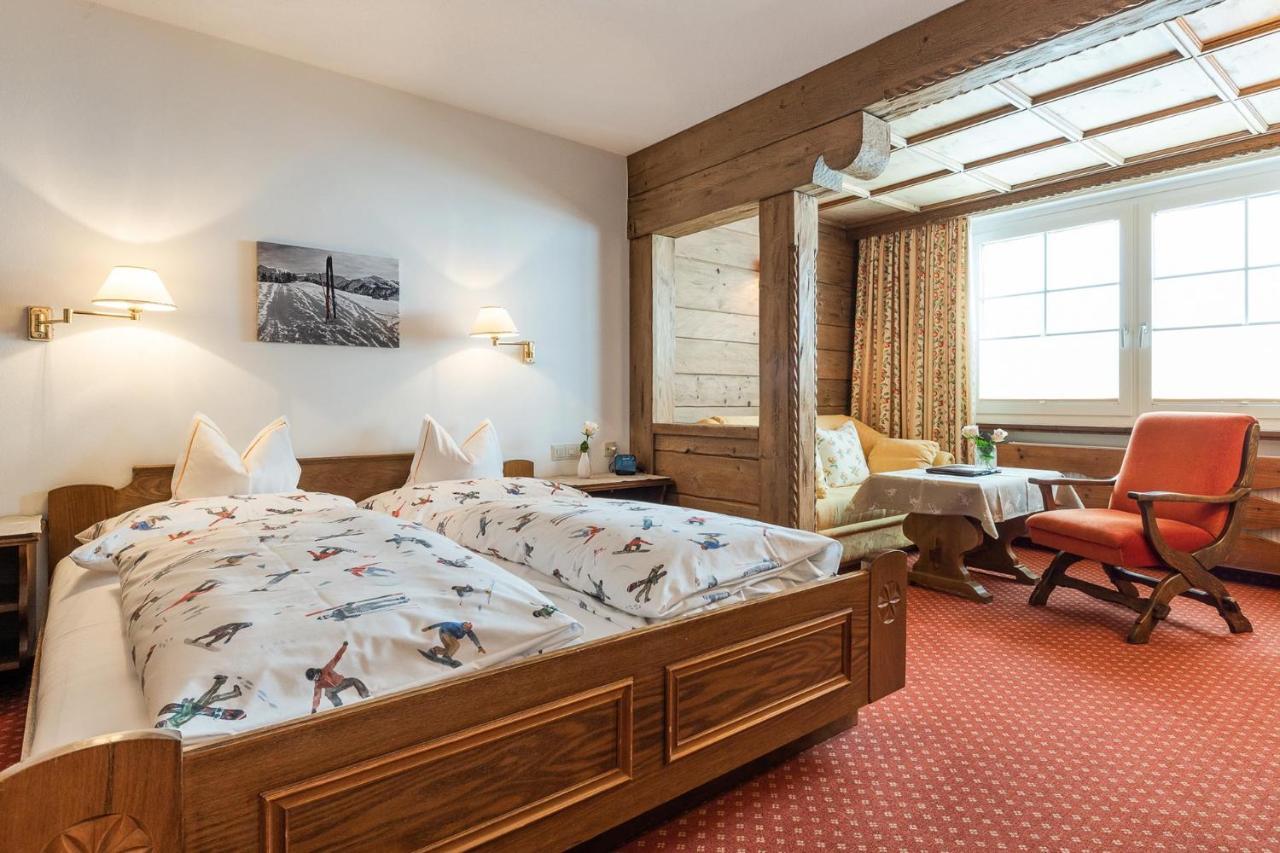 Bed & Breakfast Hotel Guggis Zürs Dış mekan fotoğraf