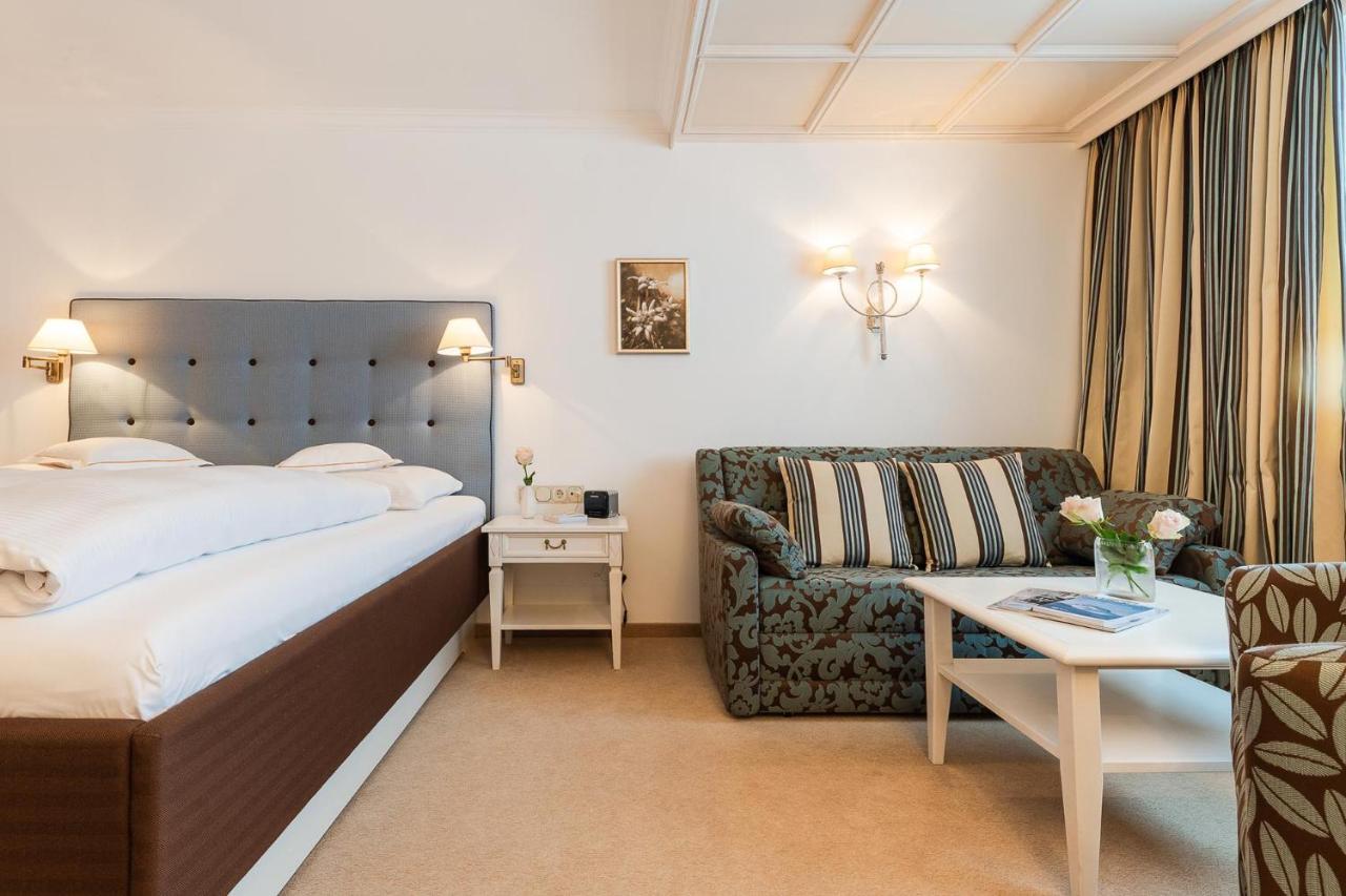 Bed & Breakfast Hotel Guggis Zürs Dış mekan fotoğraf