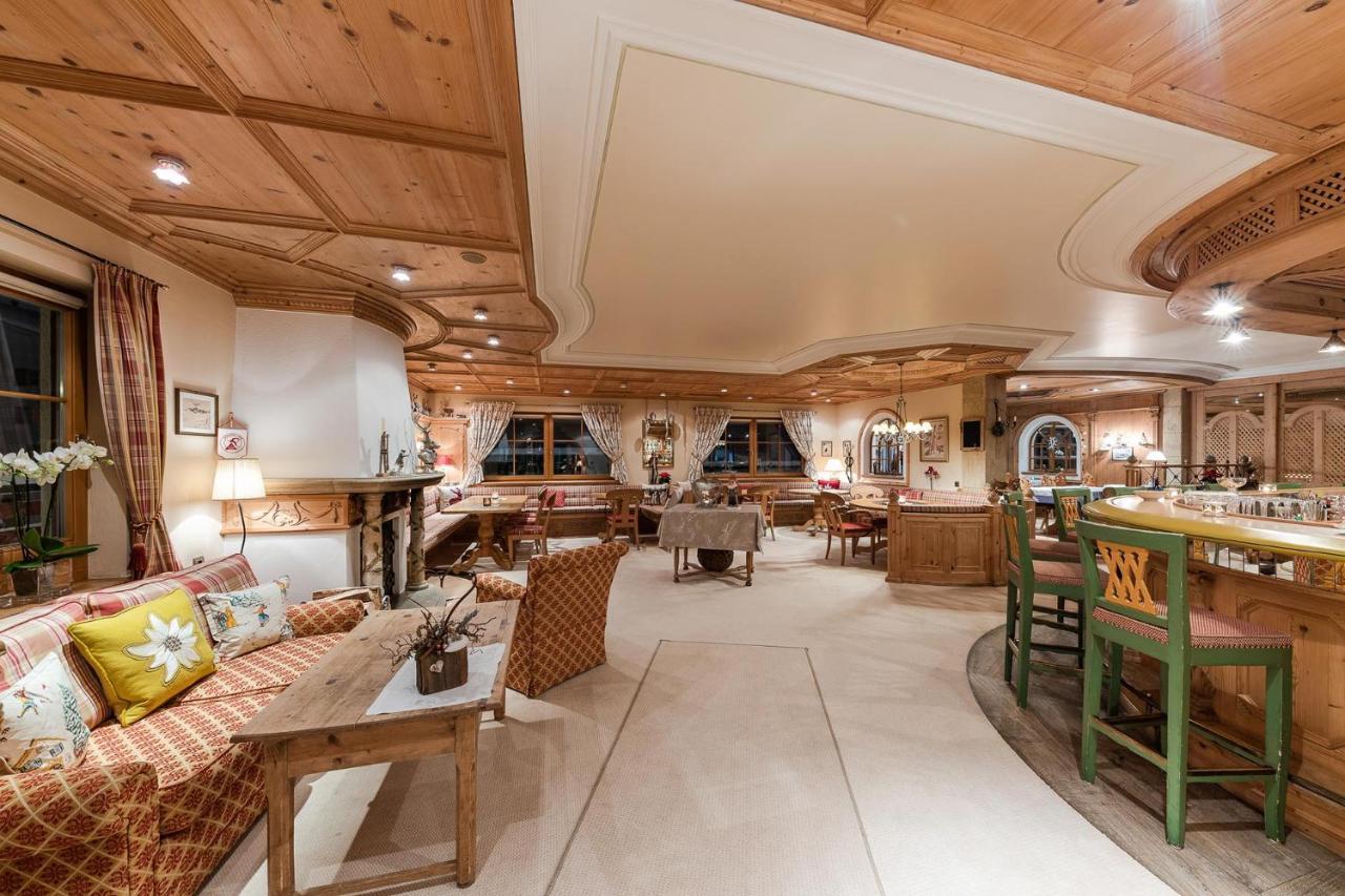 Bed & Breakfast Hotel Guggis Zürs Dış mekan fotoğraf
