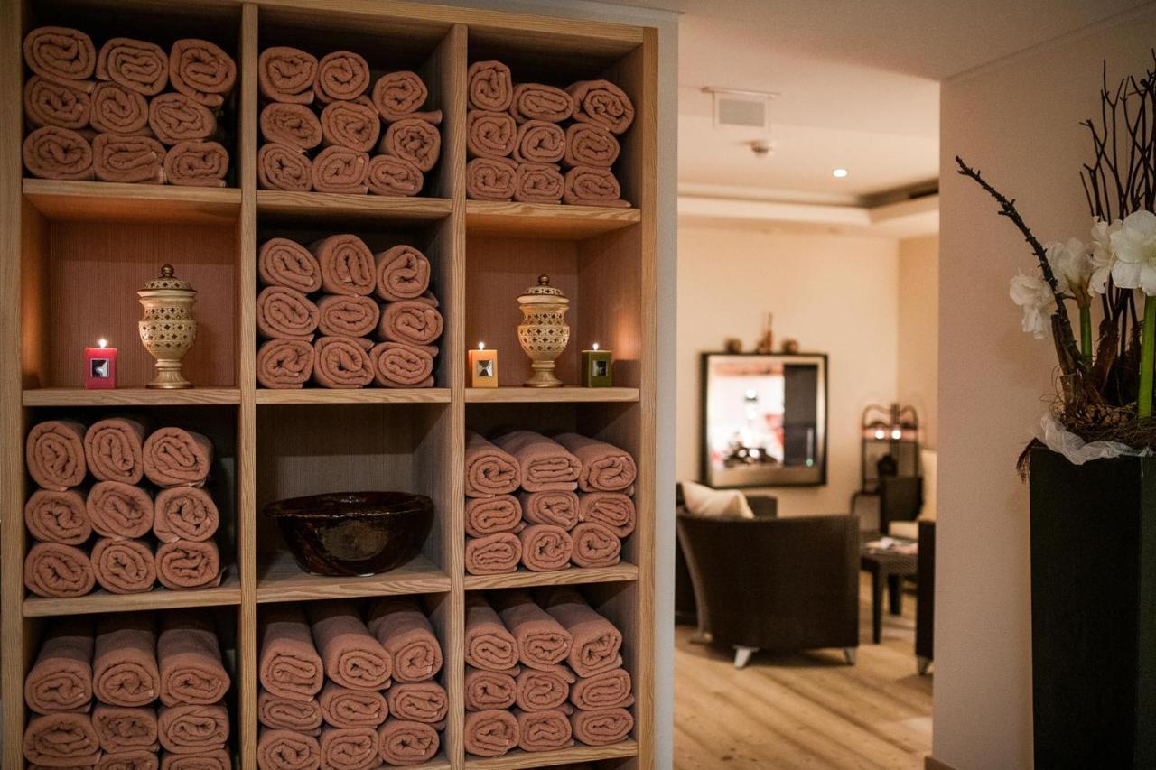 Bed & Breakfast Hotel Guggis Zürs Dış mekan fotoğraf