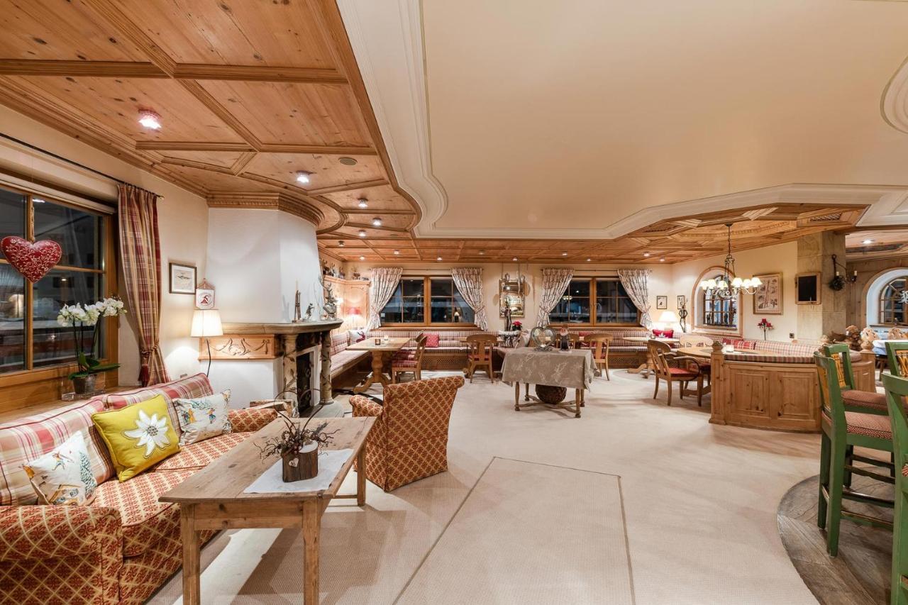 Bed & Breakfast Hotel Guggis Zürs Dış mekan fotoğraf
